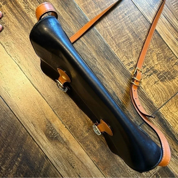 Lauren Ralph Lauren Bexley‎ Heath Medium Messenger Black W/Brown Strap & Buckles - Picture 9 of 13